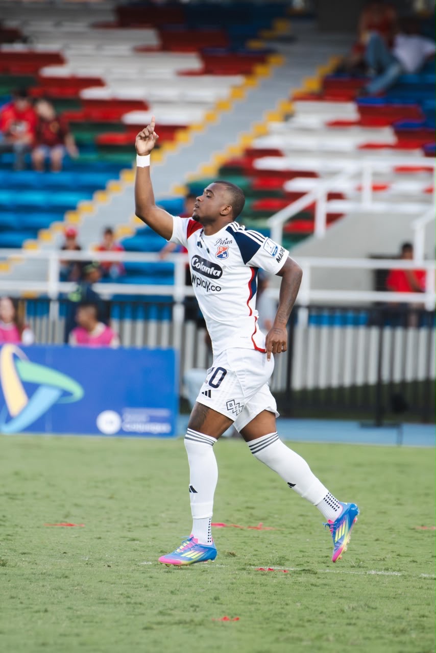 Nezareth Segura celebrando durante un partido
